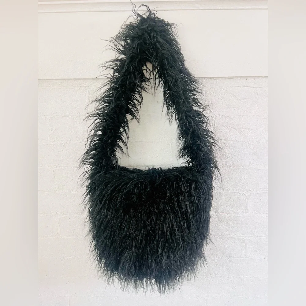 Dolls Kill Widow Faux Fur Bag Black Long Hair Furry Vegan Mongolian Lamb NWOT - Picture 4 of 13